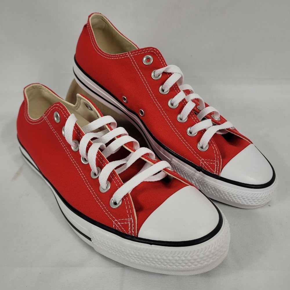 Converse Chuck Taylor All Star Low Top Shoes Sneakers Red Unisex M-9.5, W-11.5